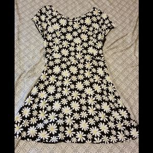 Daisy dress
